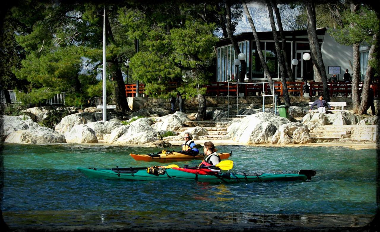 Awesome Stone House Hotel สปลิท ภายนอก รูปภาพ